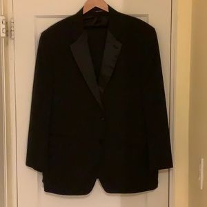Calvin Klein Black 48R Tuxedo Suit